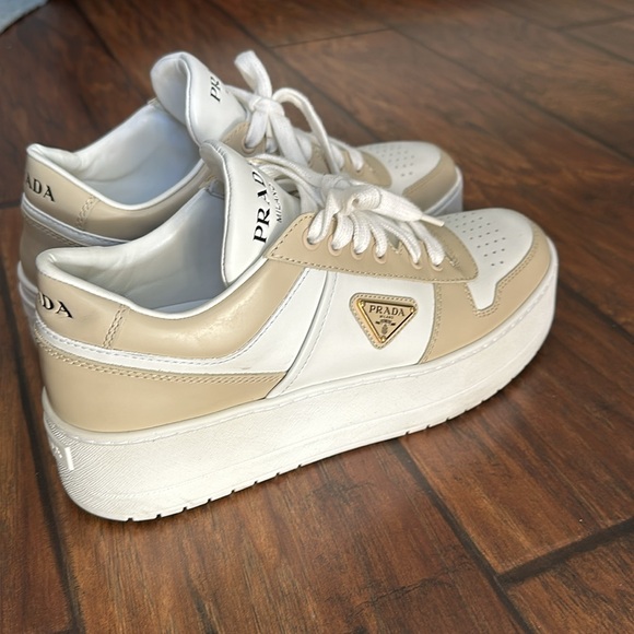 Prada Downtown Bold Leather Sneakers 38.5 - Picture 2 of 6